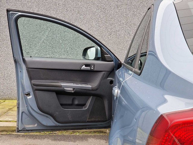 Volvo s40 2.0 d3 momentum | 32-skl-5 - afbeelding 17 van  17