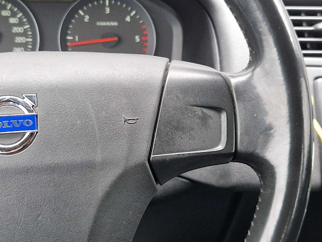 Volvo s40 2.0 d3 momentum | 57-01-16 - afbeelding 26 van  33