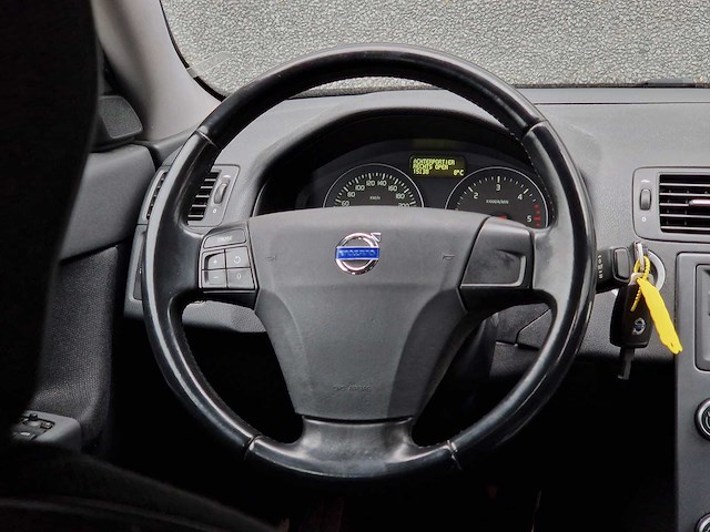 Volvo s40 2.0 d3 momentum | 57-01-16 - afbeelding 23 van  33
