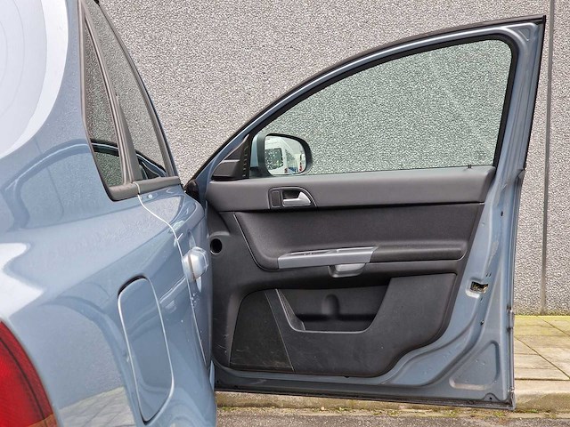 Volvo s40 2.0 d3 momentum | 57-01-16 - afbeelding 13 van  26