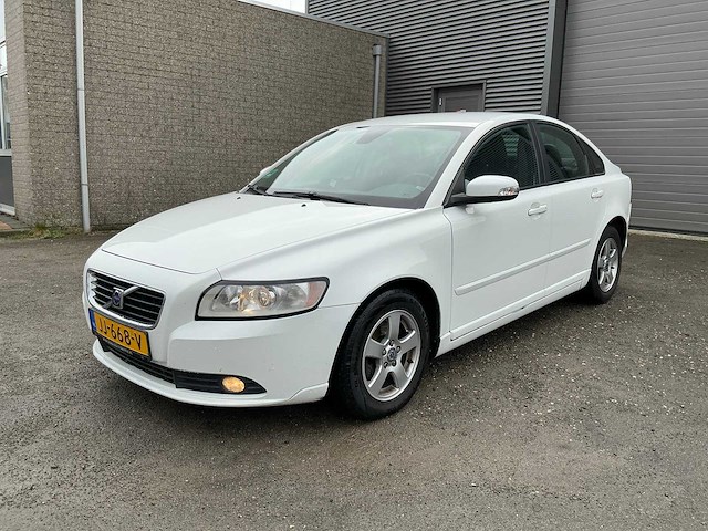 Volvo s40 personenauto (jj-668-v) - afbeelding 1 van  27