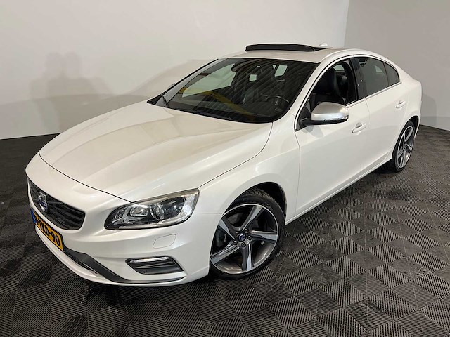 Volvo s60 1.6 d2 r-design, 8-tkd-90 - afbeelding 1 van  23