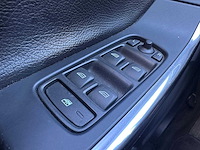 Volvo s60 1.6 t3 kinetic; 17-xlg-5 - afbeelding 2 van  17