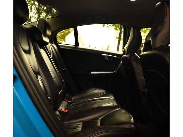 Volvo s60 1.6 t4 r-design 2012 - afbeelding 3 van  18