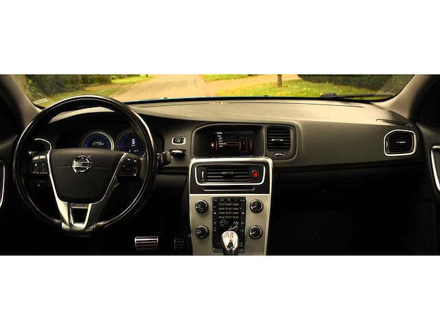 Volvo s60 1.6 t4 r-design 2012 - afbeelding 4 van  18