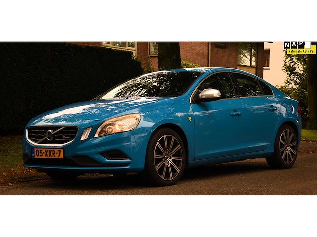 Volvo s60 1.6 t4 r-design 2012 - afbeelding 1 van  18
