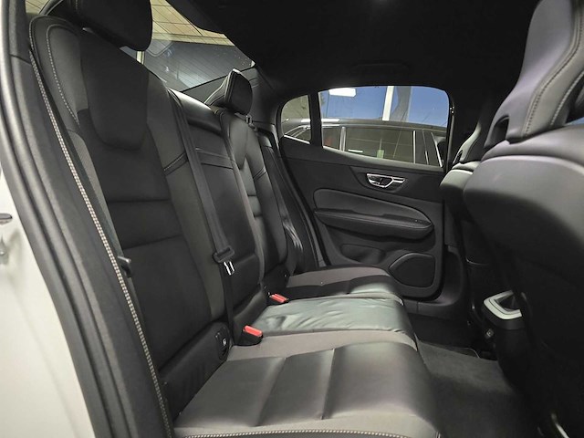 Volvo s60 2.0 b4 r-design 2021 | l-236-fz - afbeelding 20 van  30
