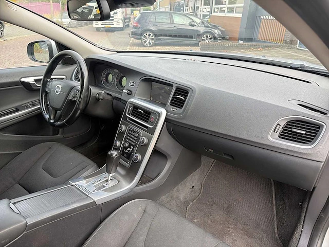 Volvo s60 2.0t | 53-nhd-5 i - afbeelding 8 van  29