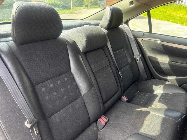 Volvo s60 2.4, 05-ng-lv - afbeelding 10 van  12