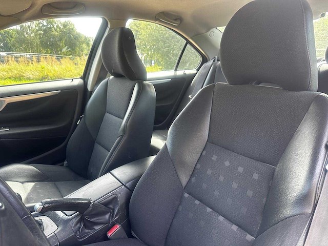 Volvo s60 2.4, 05-ng-lv - afbeelding 11 van  12