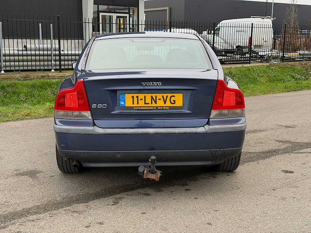Volvo s60 2.4 2003 | 11-ln-vg iaw - afbeelding 17 van  22