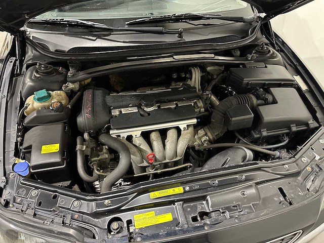 Volvo s60 2.4 47-lh-zz - afbeelding 9 van  18