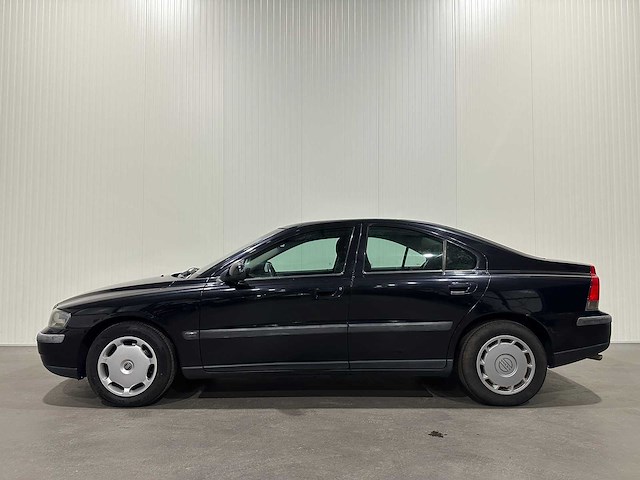 Volvo s60 2.4 47-lh-zz - afbeelding 11 van  18