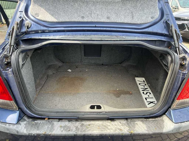 Volvo s60 2.4 d5 | 70-ns-lk - afbeelding 1 van  9