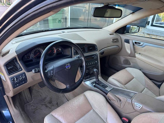 Volvo s60 2.4 kinetic automaat 57-rf-ng - afbeelding 16 van  20