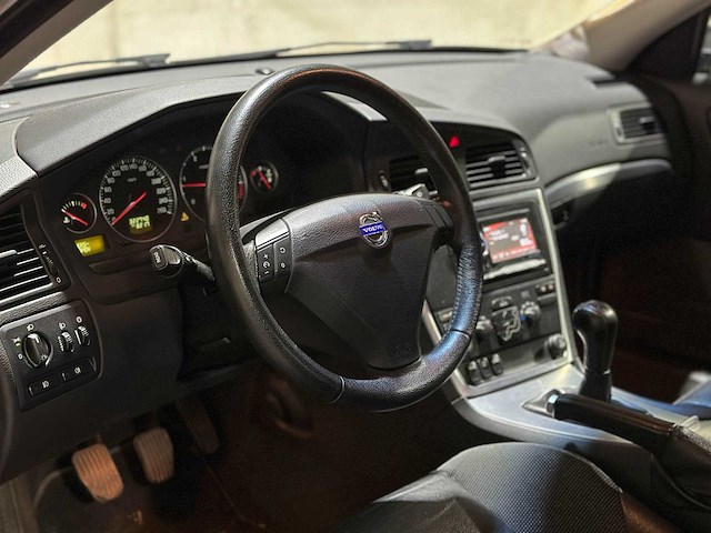 Volvo s60 2.4d kinetic 125pk 2005 (origineel-nl), 08-rt-rg - afbeelding 10 van  46