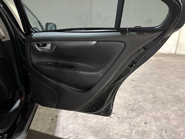 Volvo s60 2.4d kinetic 125pk 2005 (origineel-nl), 08-rt-rg - afbeelding 27 van  46