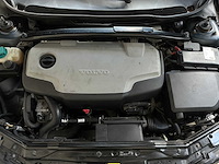 Volvo s60 2.4d momentum 163pk 2007, 07-xl-gt - afbeelding 31 van  38