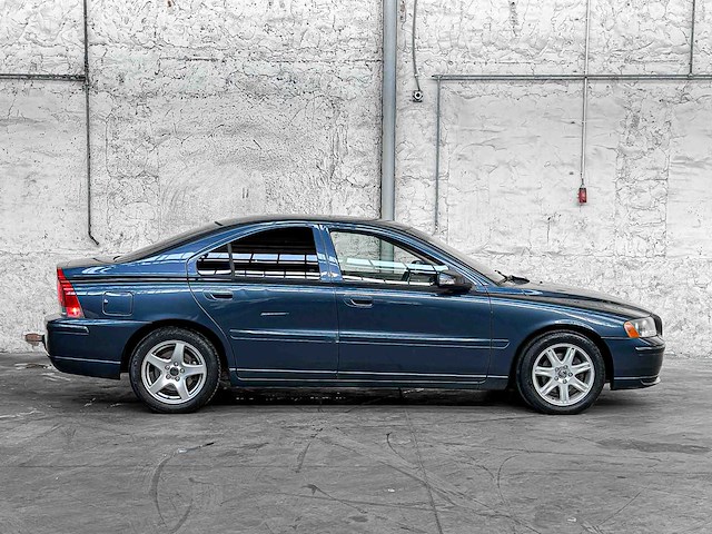 Volvo s60 2.4d momentum 163pk 2007, 07-xl-gt - afbeelding 37 van  38