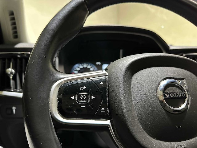 Volvo s90 2.0 d4 inscription 190pk 2016, h-594-bn - afbeelding 27 van  60
