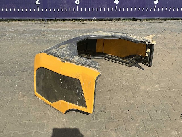 Volvo shovel motorkap - afbeelding 3 van  4