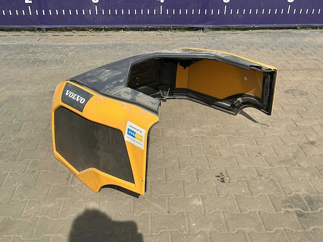 Volvo shovel motorkap - afbeelding 2 van  3