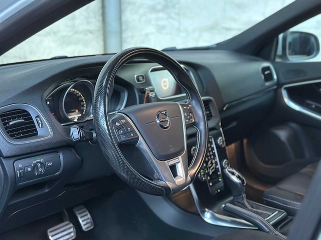 Volvo v40 1.5 t3 polar+ sport 152pk 2019, g-819-bh - afbeelding 9 van  42