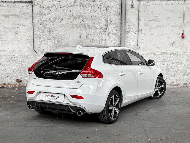 Volvo v40 1.5 t3 polar+ sport 152pk 2019, g-819-bh - afbeelding 3 van  42