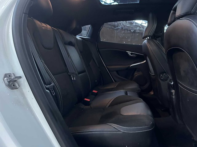 Volvo v40 1.5 t3 polar+ sport 152pk 2019, g-819-bh - afbeelding 31 van  42