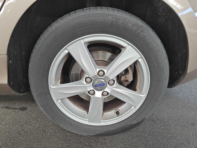 Volvo v40 1.6 d2 kinetic; 6-kvn-14 - afbeelding 12 van  16