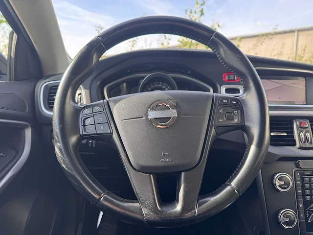 Volvo v40 1.6 d2 kinetic*, hz-152-h - afbeelding 13 van  14