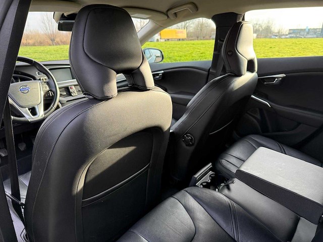 Volvo v40 1.6 d2 summum, 2-tvd-15 - afbeelding 5 van  18