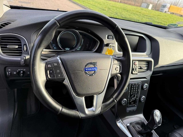 Volvo v40 1.6 d2 summum, 2-tvd-15 - afbeelding 3 van  18