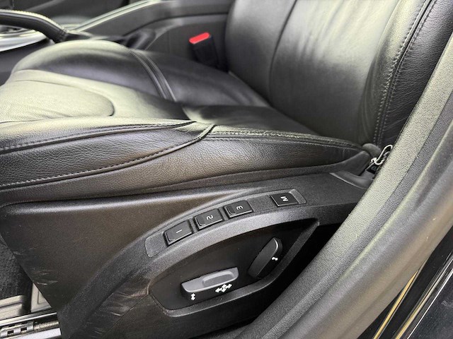 Volvo v40 1.6 d2 summum, 2-tvd-15 - afbeelding 9 van  18