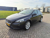 Volvo v40 1.6 d2 summum, 2-tvd-15 - afbeelding 1 van  18