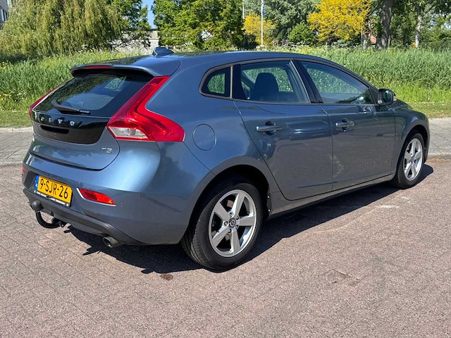 Volvo v40 1.6 t3 kinetic; 9-sjr-26 - afbeelding 9 van  16