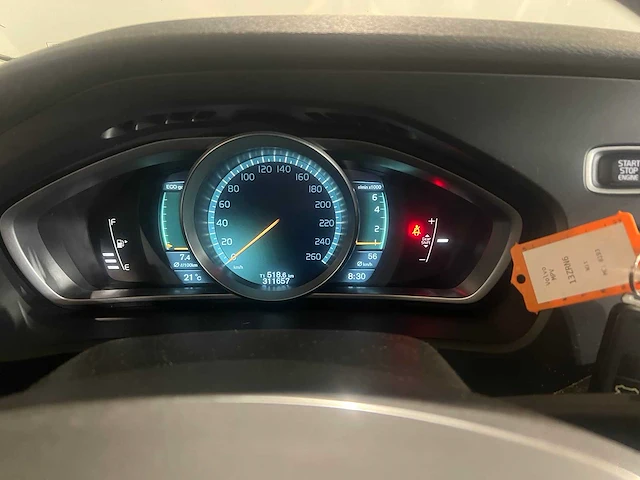Volvo v40 1.6 t3 momentum, 13-zrn-6 - afbeelding 2 van  19