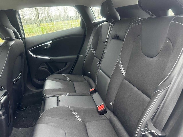 Volvo v40 1.6 t3 summum; 4-tvb-94 - afbeelding 10 van  20