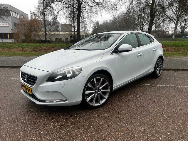 Volvo v40 1.6 t3 summum; 4-tvb-94 - afbeelding 1 van  20