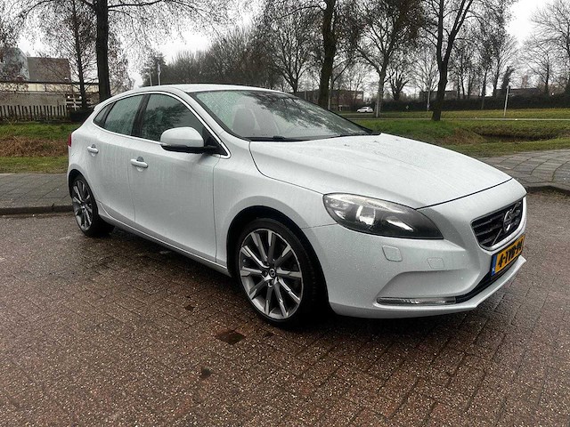 Volvo v40 1.6 t3 summum; 4-tvb-94 - afbeelding 14 van  20