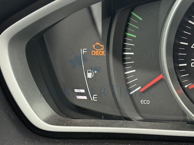 Volvo v40 2.0 d2 eco kinetic geartronic 120 at, 2017 - afbeelding 8 van  32