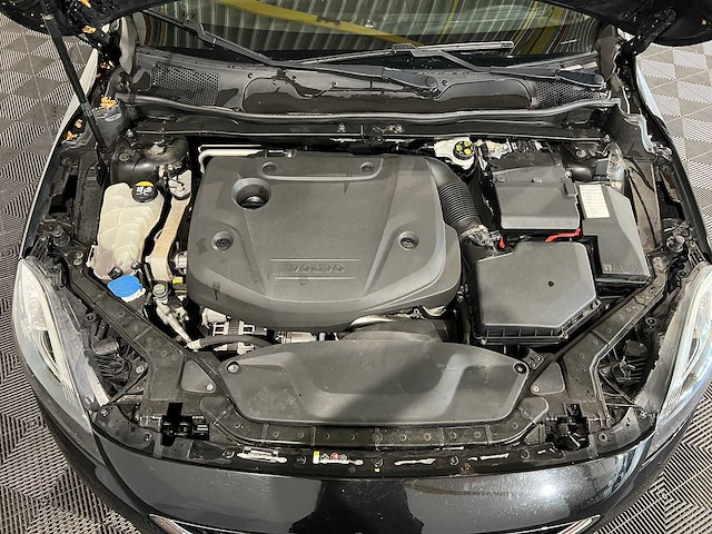 Volvo v40 2.0 d2 inscription, zr-475-x - afbeelding 10 van  20