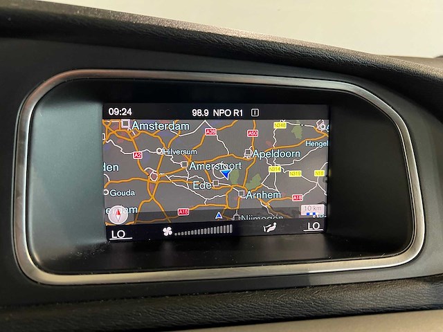Volvo v40 2.0 d2 inscription, zr-475-x - afbeelding 20 van  20