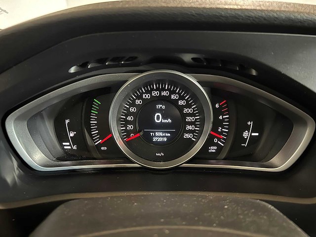 Volvo v40 2.0 d2 inscription, zr-475-x - afbeelding 19 van  20
