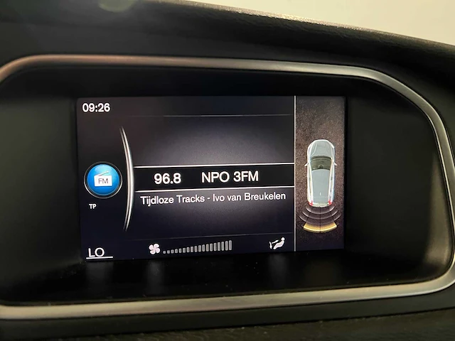 Volvo v40 2.0 d2 inscription, zr-475-x - afbeelding 2 van  20