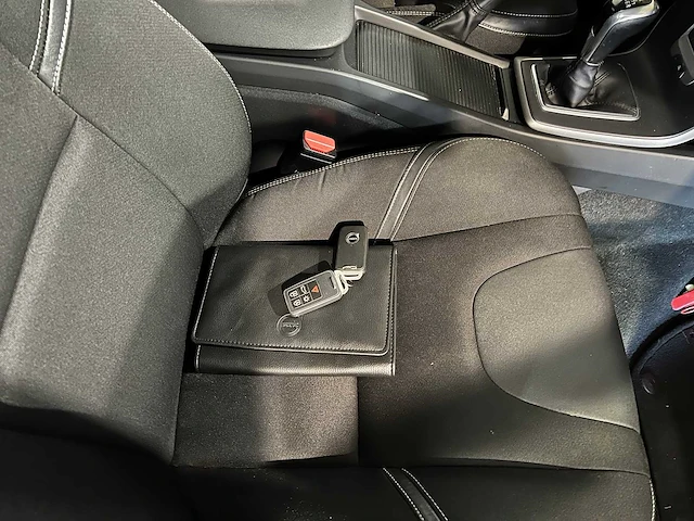 Volvo v40 2.0 d2 inscription, zr-475-x - afbeelding 7 van  20