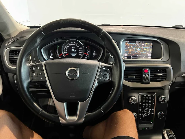 Volvo v40 2.0 d2 inscription, zr-475-x - afbeelding 18 van  20
