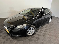 Volvo v40 2.0 d2 momentum, gg-354-k