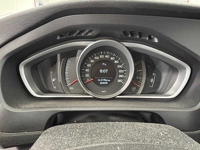Volvo v40 2.0 d2 momentum; ns-568-n - afbeelding 9 van  9
