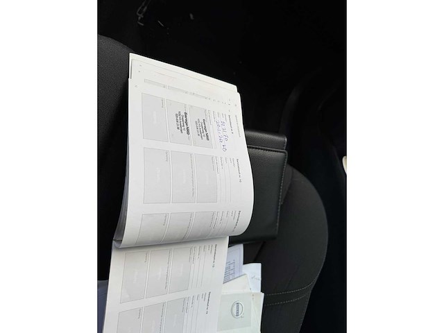 Volvo v40 2.0 d2 nordic+ ns-485-x - afbeelding 18 van  26